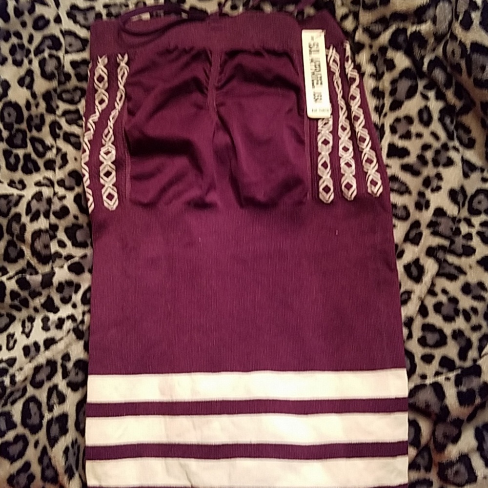 Brand new adorable Crop top can wear two ways 🎀🎀